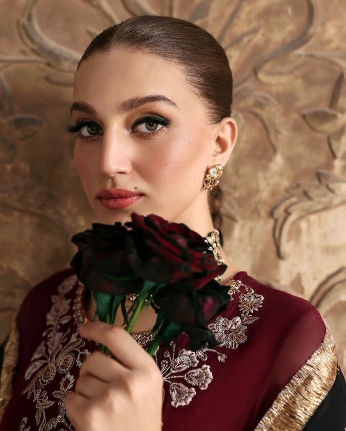 Parishay Jahanara Luxury Formals – JRA04 Maroon