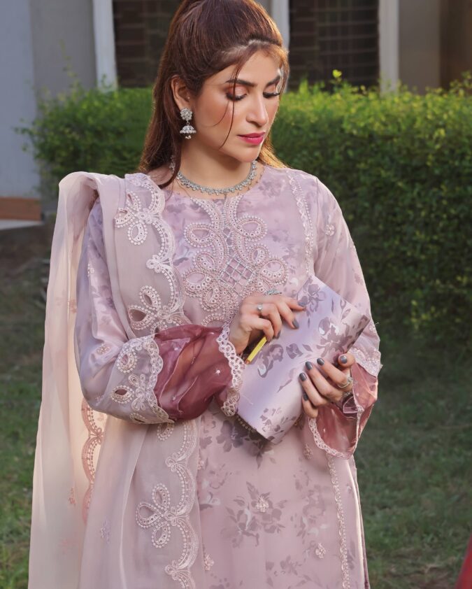 Dressline Lavish T Pink